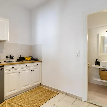 Ourania & Σκόπελος