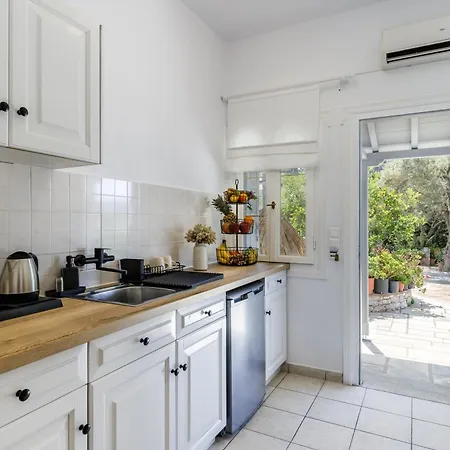 Ourania & Διαμέρισμα