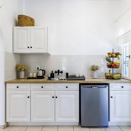 Διαμέρισμα Ourania &