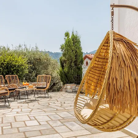 Διαμέρισμα Ourania &