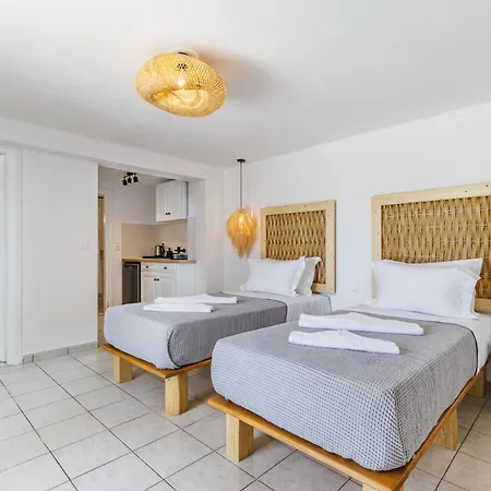 Apartman Ourania & *