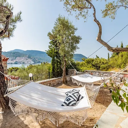 Ourania & Διαμέρισμα Σκόπελος