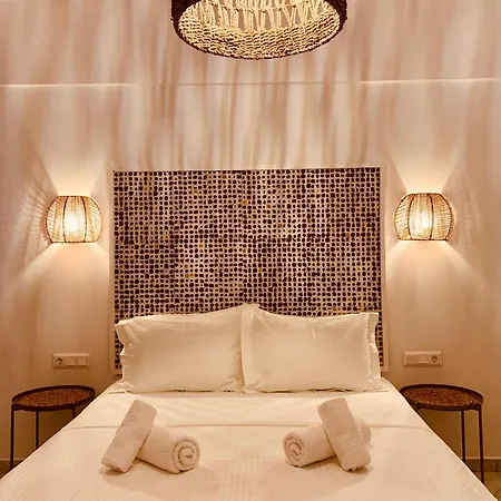 Ourania & Apartman Szkópelosz