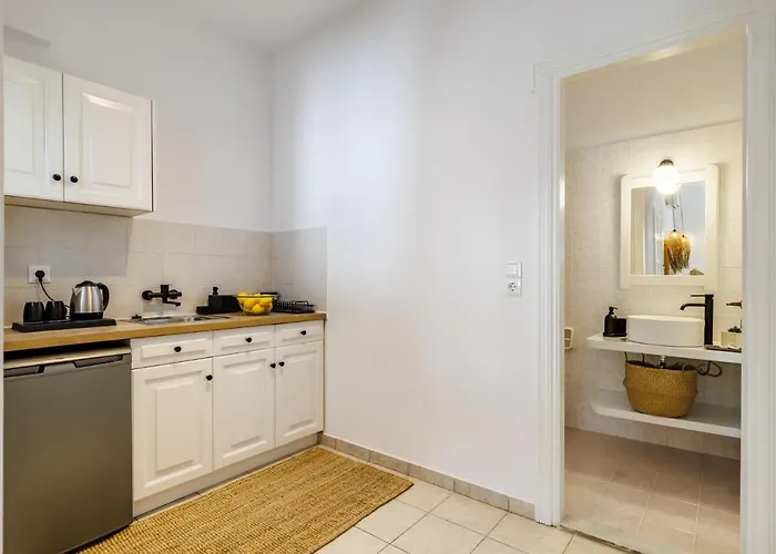 Ourania & 斯科派洛斯