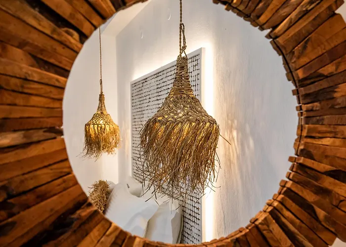 Ourania & 斯科派洛斯