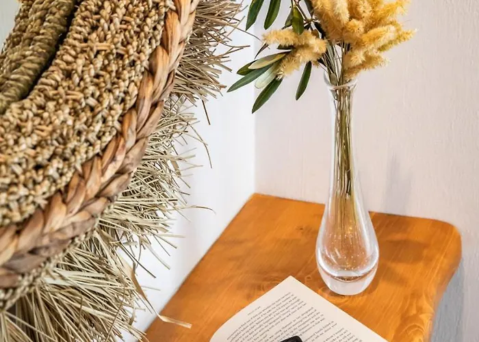 Appartement Ourania &