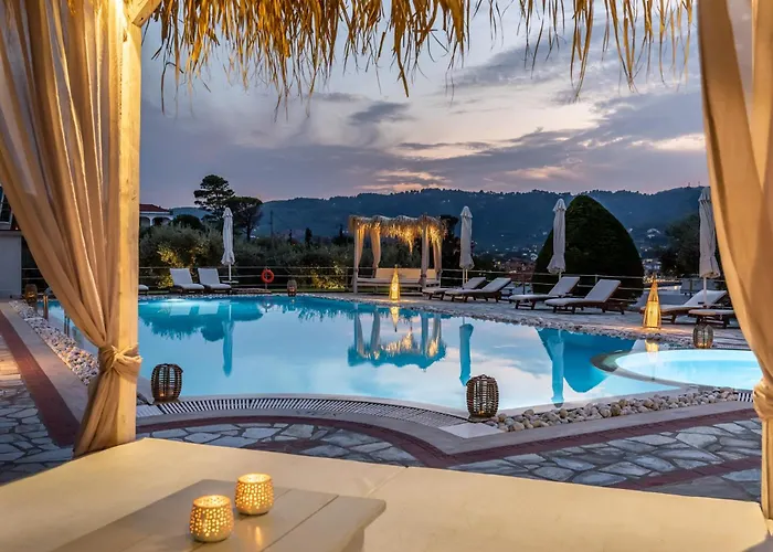 公寓 Ourania & 斯科派洛斯