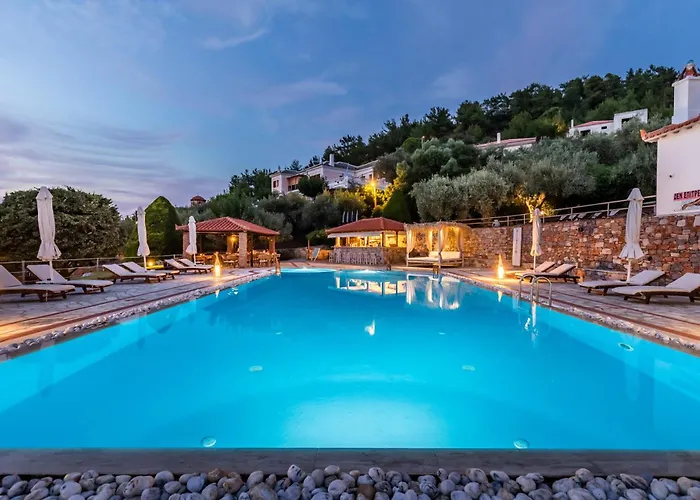 Ourania & 公寓 斯科派洛斯