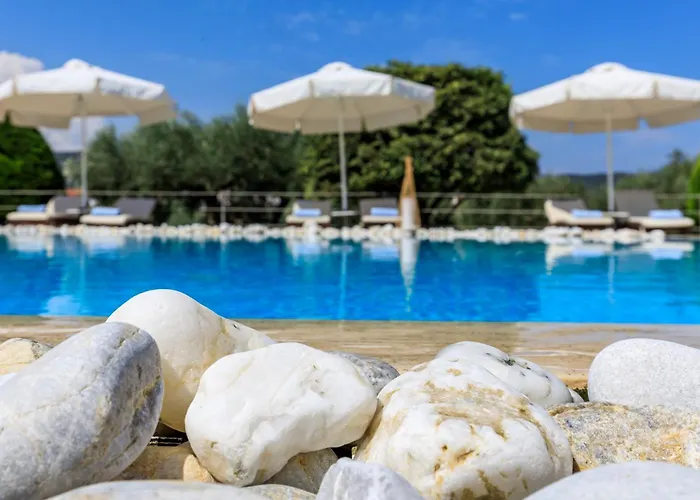 公寓 Ourania & 斯科派洛斯