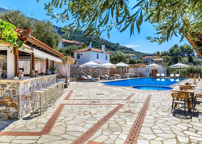 Ourania & 公寓 斯科派洛斯